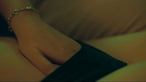 Pic: Vera Spinetta in The End of Love (2022)