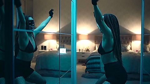 Pic: Nicôle Lecky in Mood (2022)