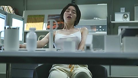 Pic: Kang Hae-Lim in Somebody (2022)