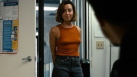 Pic: Aubrey Plaza in Emily the Criminal (2022)