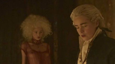 Pic: Ella-Rae Smith in Dangerous Liaisons (2022)