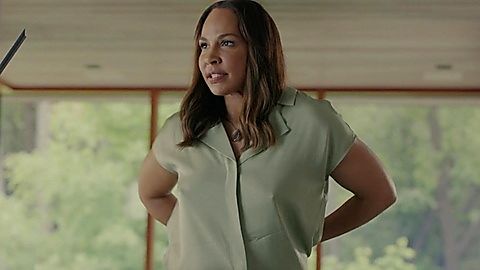 Pic: Amanda Brugel in Sort Of (2021)