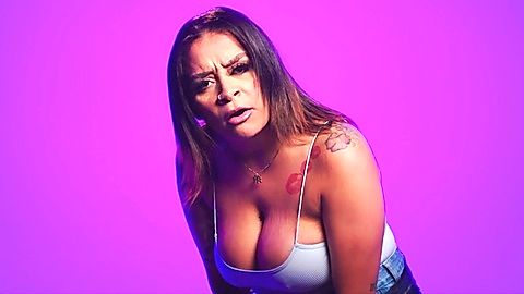Pic: Sam Carmona in The Circle (2020)