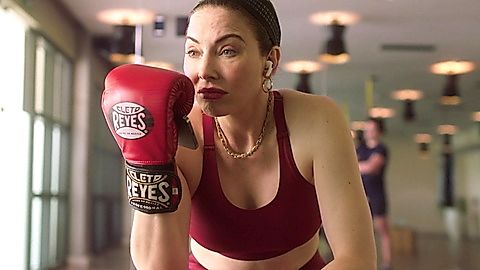 Pic: Whitney Cummings in At Midnight (2023)