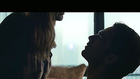 Pic: Julianne Moore in Sharper (2023)
