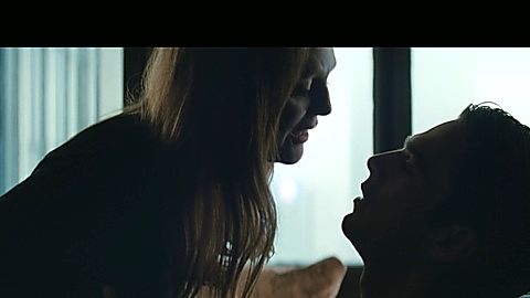 Pic: Julianne Moore in Sharper (2023)