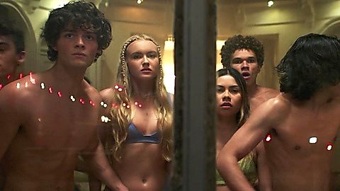 Pic: Chloe Rose Robertson in Wolf Pack (2023)