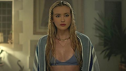 Pic: Chloe Rose Robertson in Wolf Pack (2023)