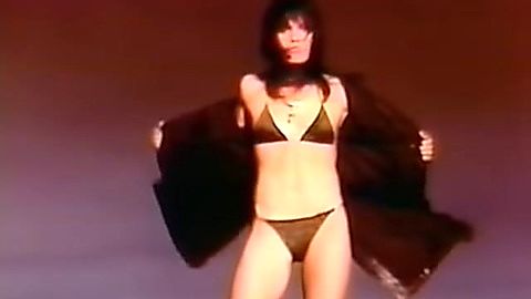 Pic: Joan Jett in Do You Wanna Touch Me (Oh Yeah) (1980)