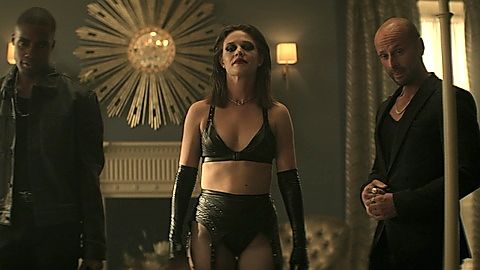 Pic: Sophie Birnie Smith in YOU (2018)