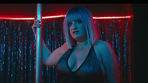 Pic: Daisy May Cooper in Rain Dogs (2023)