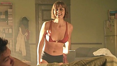Pic: Sofia Hasmik in Superman & Lois (2021)