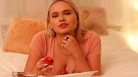 Pic: Alli Simpson in Death Link (2021)