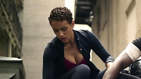 Pic: Nathalie Emmanuel in Die Hart (2020)