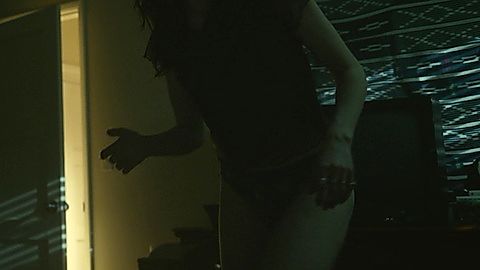 Pic: Sarah Pidgeon in Tiny Beautiful Things (2023)