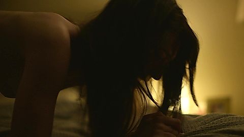 Pic: Sarah Pidgeon in Tiny Beautiful Things (2023)