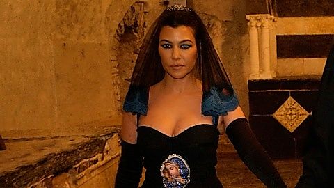 Pic: Kourtney Kardashian in 'Til Death Do Us Part Kourtney & Travis (2023)