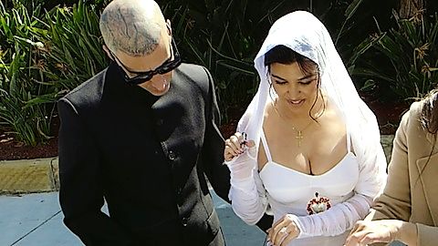 Pic: Kourtney Kardashian in 'Til Death Do Us Part Kourtney & Travis (2023)