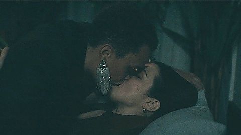 Pic: Britne Oldford in Dead Ringers (2023)