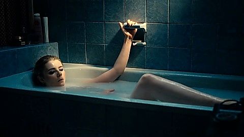 Pic: Thomasin McKenzie in Totally Completely Fine (2023)