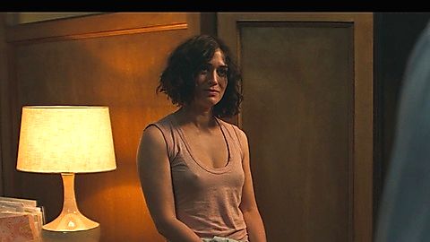Pic: Lizzy Caplan in Fatal Attraction (2023)