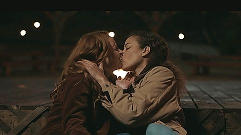 Pic: Lauren Ambrose in Yellowjackets (2021)