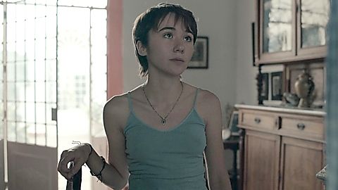 Pic: Zoe Stein in The Invisible Girl (2023)
