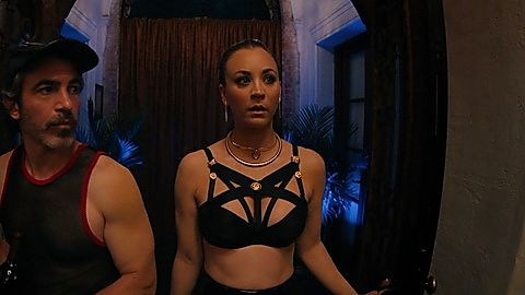 Pic: Kaley Cuoco in Based on a True Story (2023)