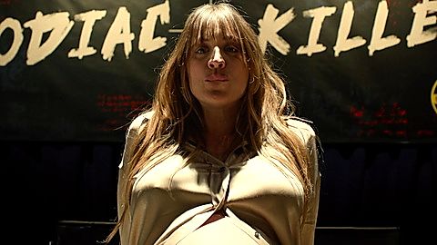 Pic: Kaley Cuoco in Based on a True Story (2023)