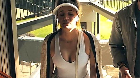 Pic: Kaley Cuoco in Based on a True Story (2023)