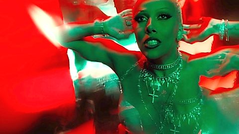 Pic: Doja Cat in Attention (2023)