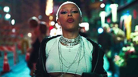 Pic: Doja Cat in Attention (2023)