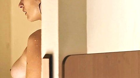 Pic: Rebecca Marder in Grand Expectations (2022)