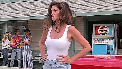 Pic: Cindy Crawford in The Super Models (2023)