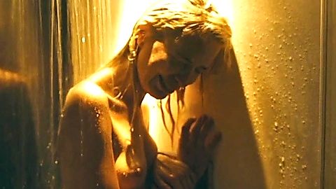 Pic: Paulina Galazka in The End (2021)