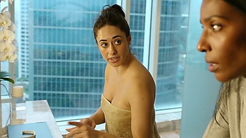Pic: Jeanine Mason in Upload (2020)