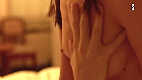 Pic: Polina Davydova in The Gig (2022)