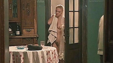 Pic: Alyona Mikhailova in The Darkest Hour (2021)