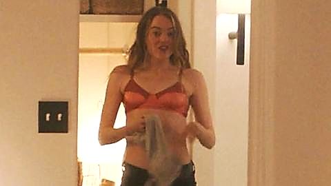 Pic: Emma Stone in The Curse (2023)