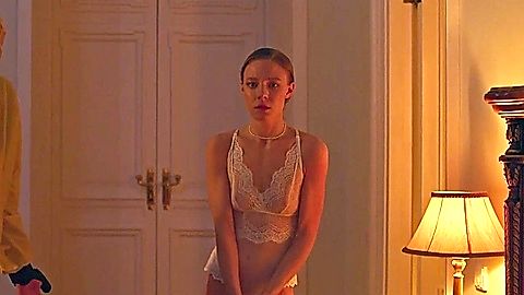 Pic: Alyona Mikhailova in Sekrety semeynoy zhizni (2021)