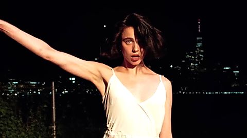 Pic: Margaret Qualley in Tiny Moves (2024)