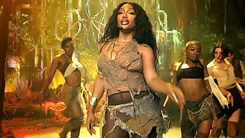 Pic: SZA  in The Grammy Awards (1959)