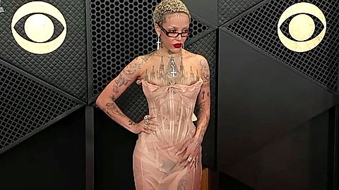 Pic: Doja Cat in The Grammy Awards (1959)