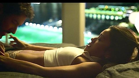 Pic: Gina Rodriguez in Players (2024)