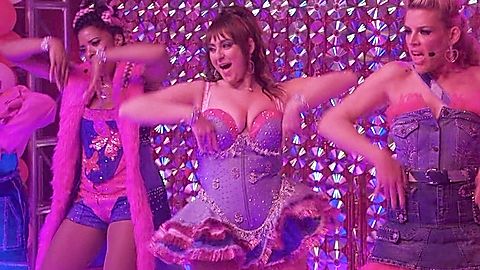 Pic: Catherine Cohen in Girls5eva (2021)