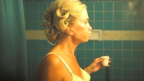 Pic: Kristen Wiig in Palm Royale (2024)