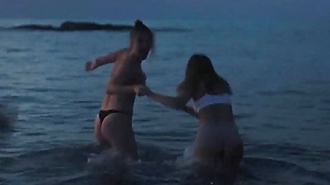 Pic: Mia McKenna-Bruce in How to Have Sex (2023)