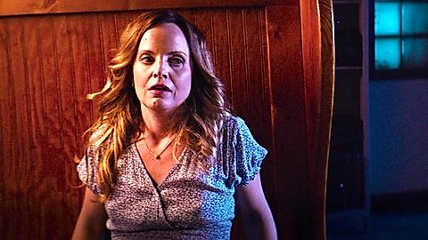 Pic: Mena Suvari in Breakwater (2023)