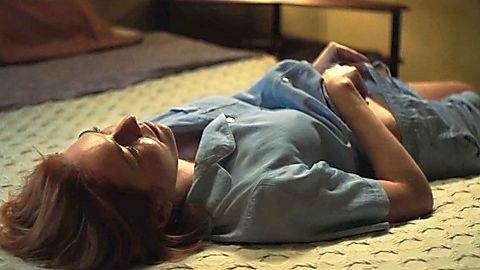 Pic: Eleanor Tomlinson in The Couple Next Door (2023)