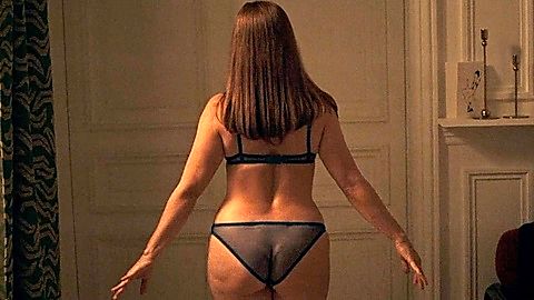 Pic: Laure Calamy in Iris and the Men (2023)
